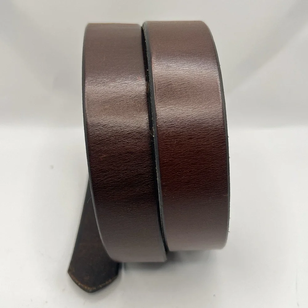 Leather Belt 33 Brown No Buckle No Keeper Loop Has Snap Fasteners Classic